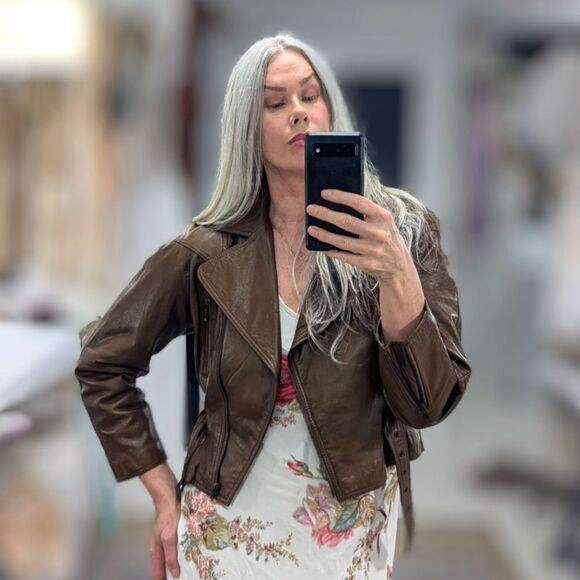 Vintage Italian Crop Leather jacket - Picture 2 of 10